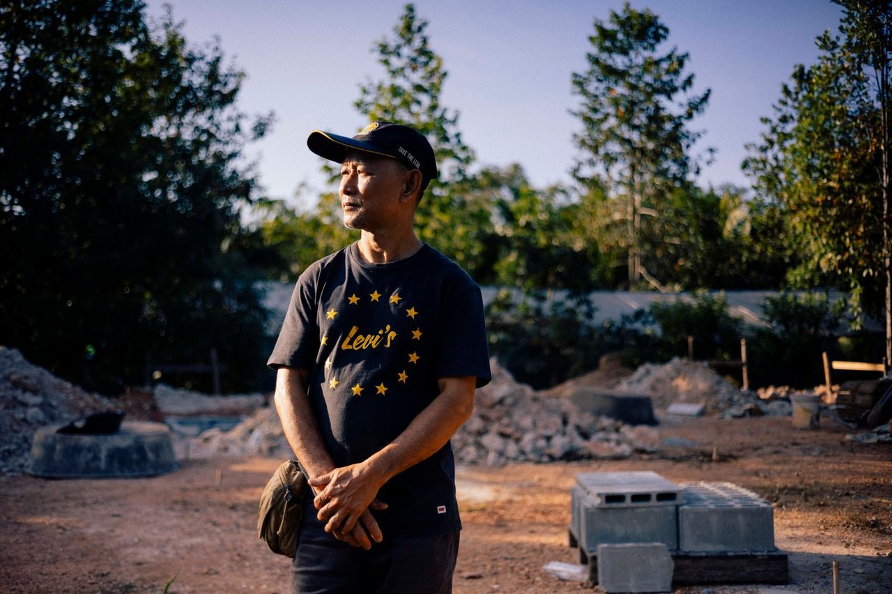 สายชล ชื่นอารมย์ ชาวบ้าน