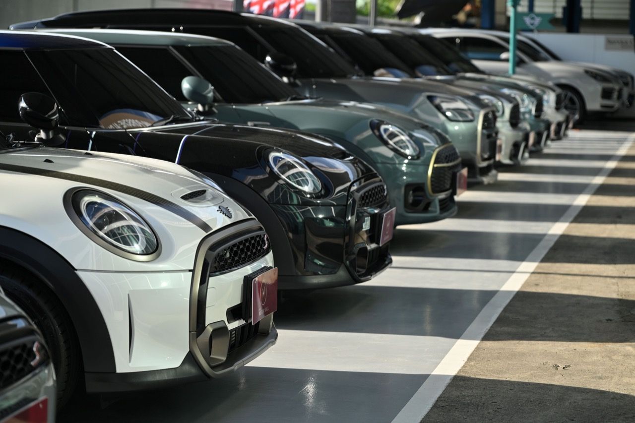 โลโก้ใหม่ The Trustmark of Used Luxury Cars