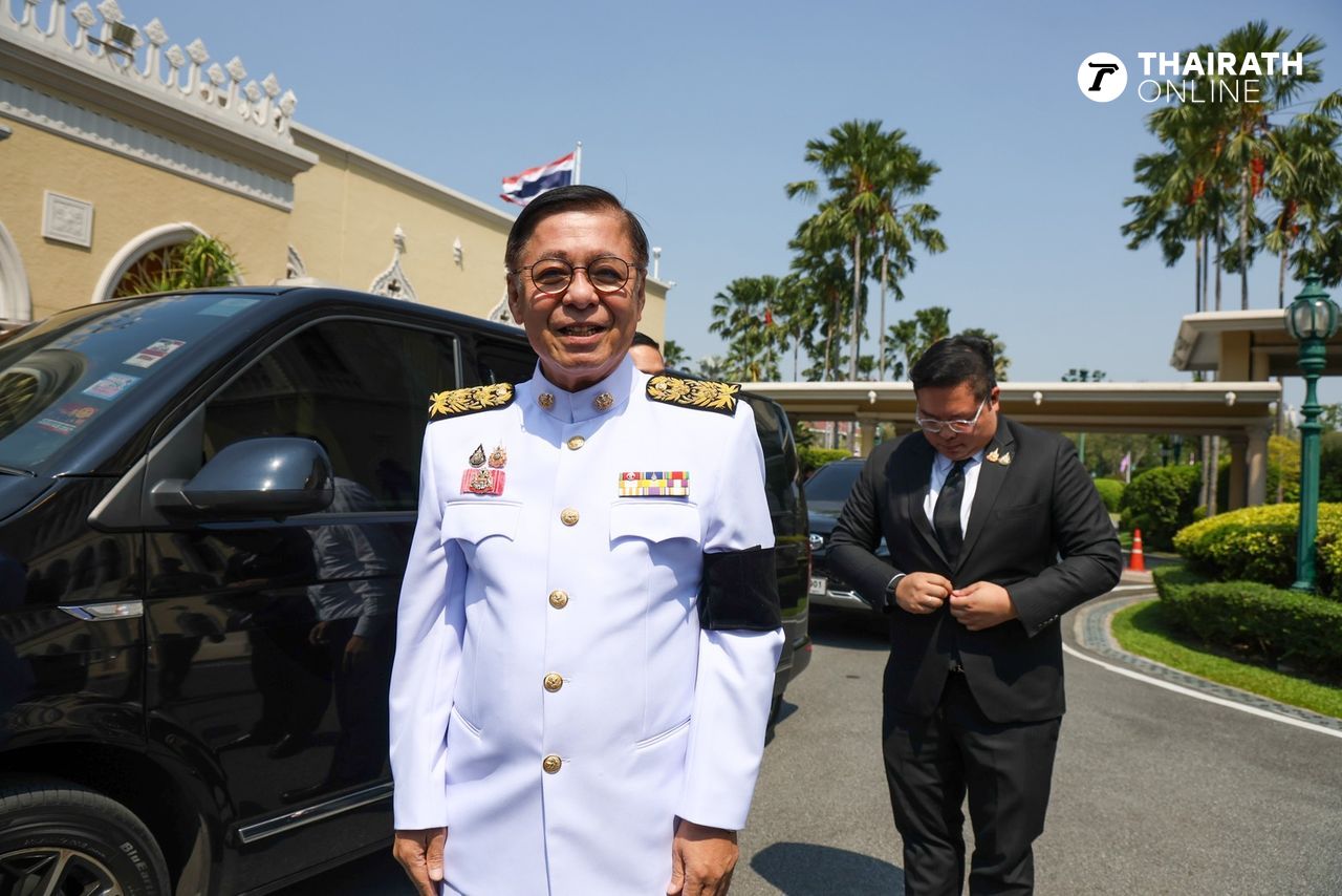 นายสีหศักดิ์ พวงเกตุแก้ว รองนายกรัฐมนตรีและรัฐมนตรีว่าการกระทรวงการต่างประเทศ