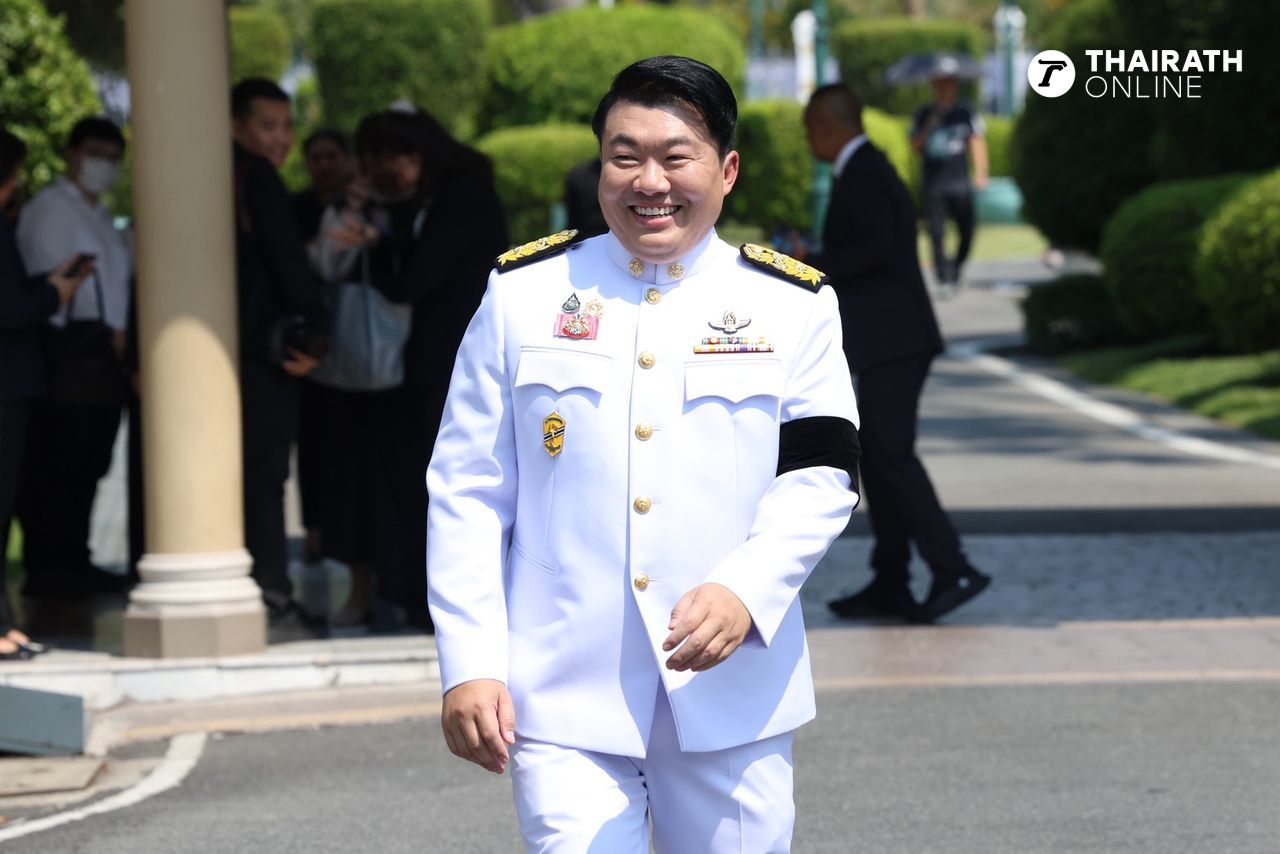 นายสิริพงศ์ อังคสกุลเกียรติ รัฐมนตรีช่วยว่าการกระทรวงคมนาคม