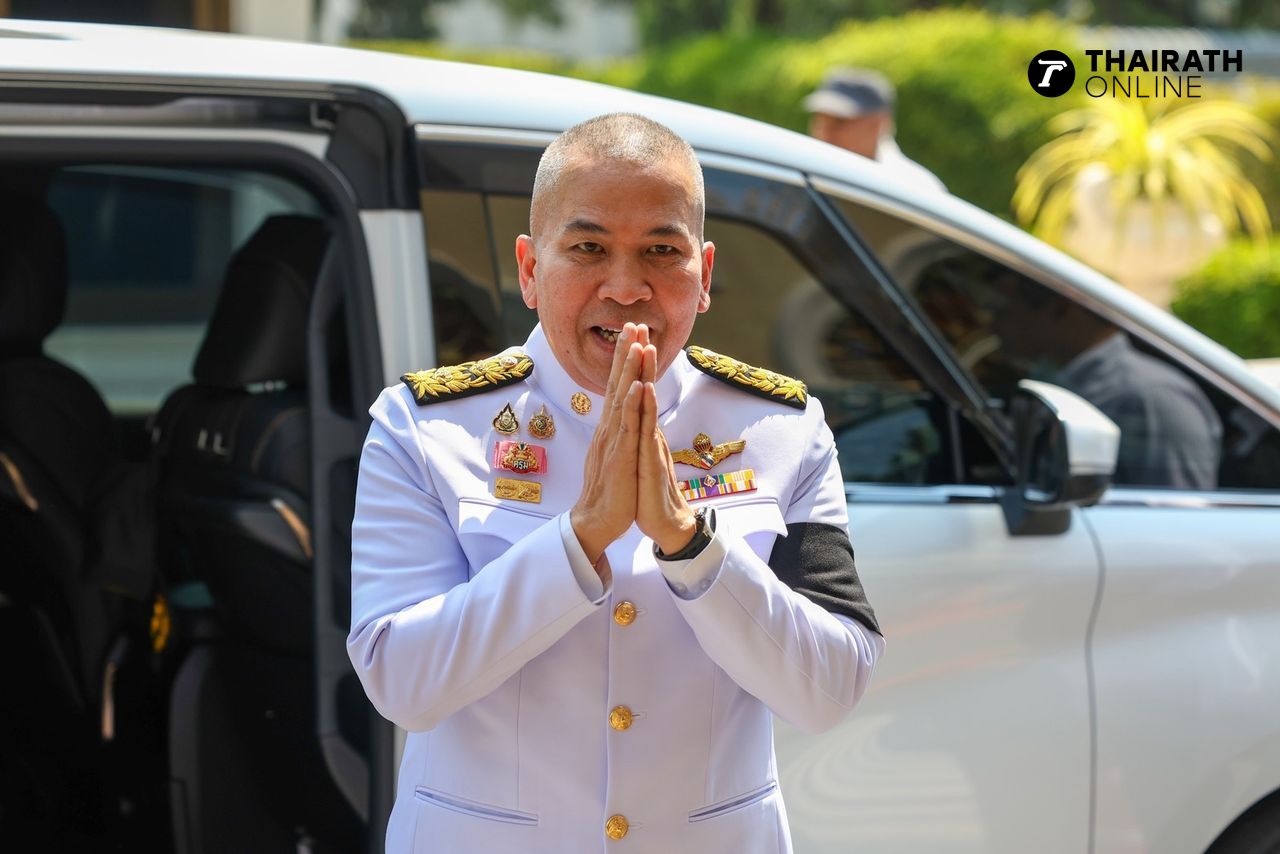 พลตำรวจโทรุทธพล เนาวรัตน์ รัฐมนตรีว่าการกระทรวงยุติธรรม