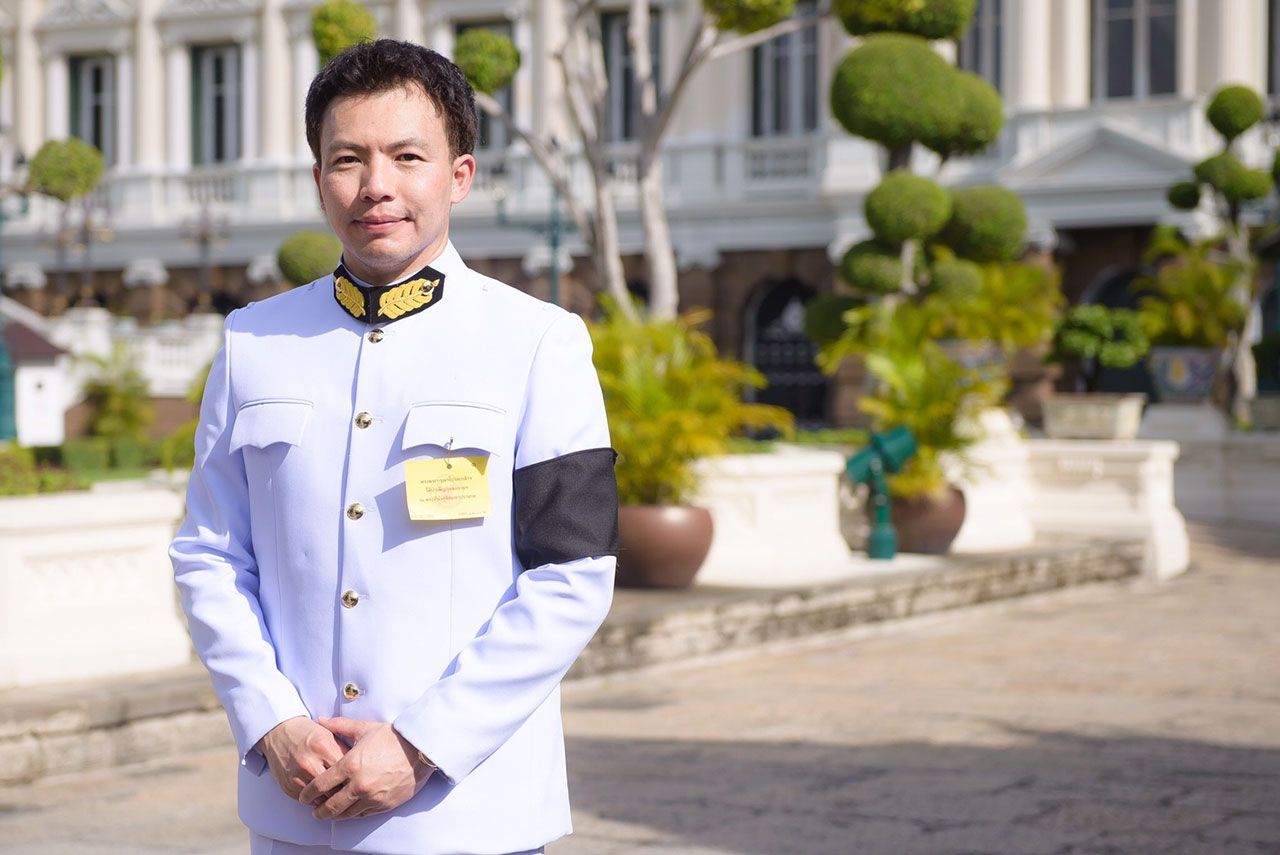 หมอสอง นพ.นพรัตน์ รัตนวราห ผู้บริหารจาก นพรัตน์คอสเมติกคลินิก Nopparat Cosmetic Clinic (NCC) 