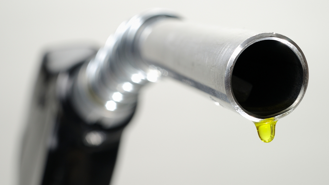 อย่าลืมแวะเติม ปตท. บางจาก ประกาศปรับขึ้น "ราคาน้ำมัน" ทุกชนิด