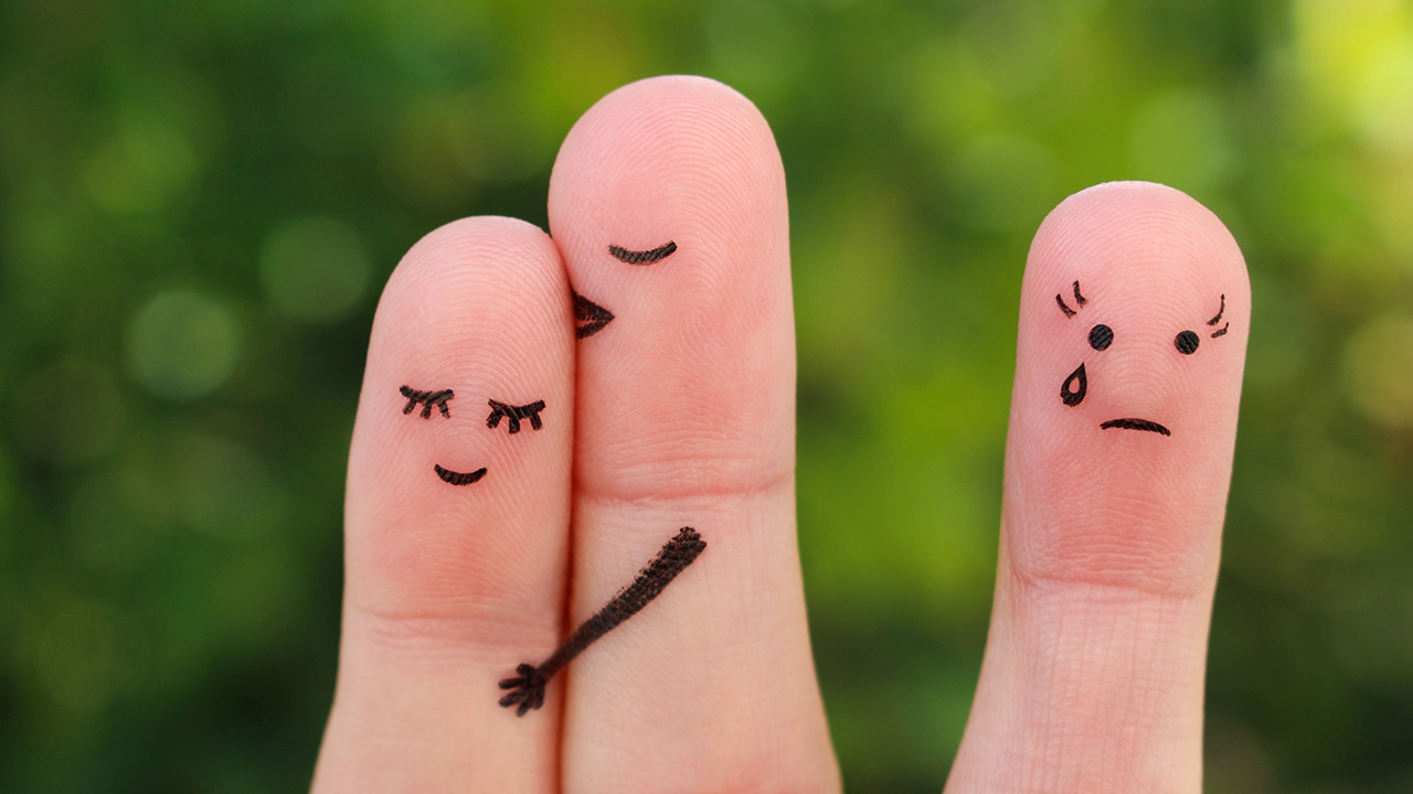 3 วันเกิดระวังภัยมือที่สาม