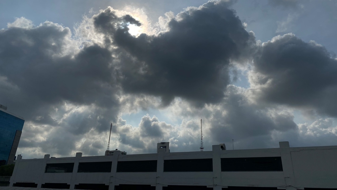 อากาศวันนี้ ทั่วไทยร้อนจัด สูงสุด 43 องศาฯ แถมมีฝนฟ้าคะนองทุกภาค