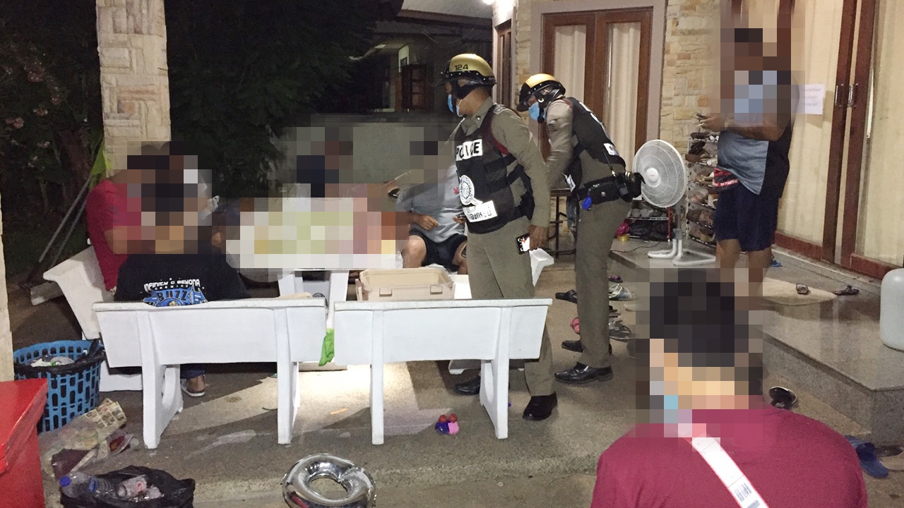 รวบ 10 โจ๋กระบี่ เย้ย ก.ม. สุมหัวก๊งเหล้าโจ๋งครึ่ม อ้างนัดแบ่งกุ้ง