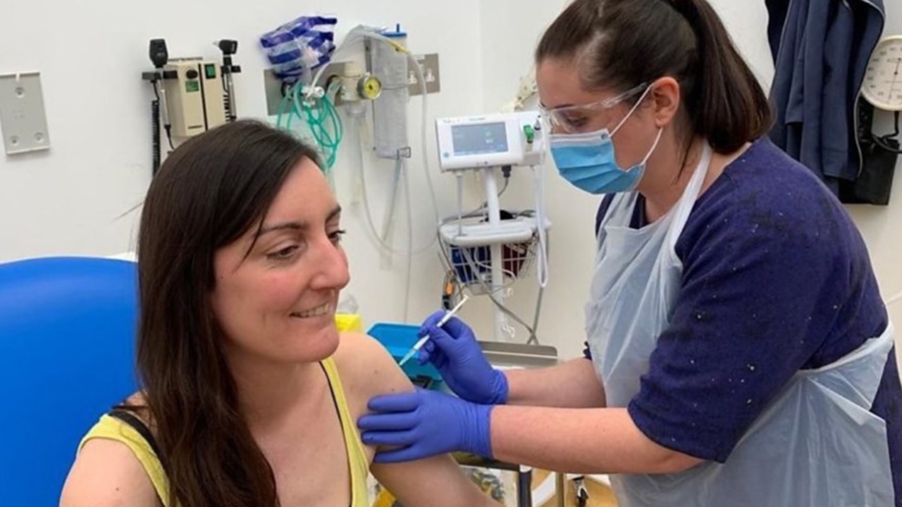 มีลุ้น วัคซีนโควิด ม.ออกซ์ฟอร์ด ฉีดให้ลิงวอก 1 เดือนผ่านไป ยังแข็งแรง 