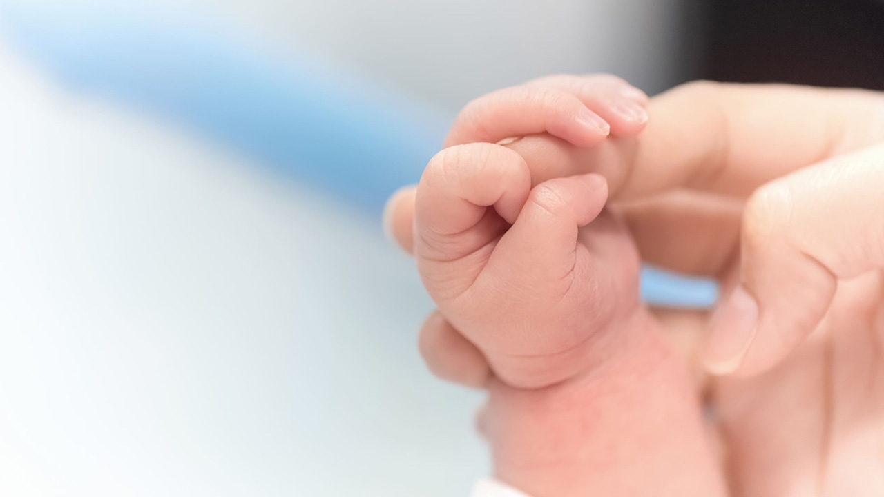 จากใจแม่เลี้ยงเดี่ยว ฝ่าฟันวิกฤติโควิด ลำบากขออดทน แม่อดแต่ลูกต้องอิ่ม