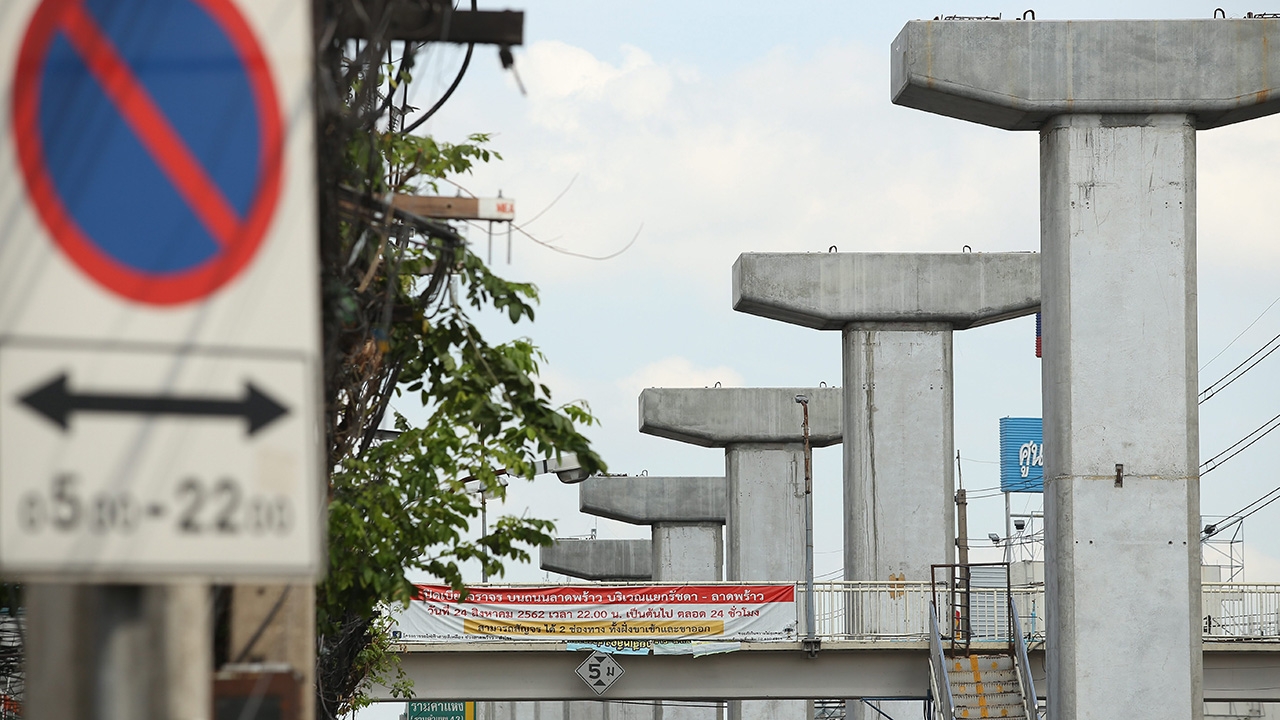 อัปเดตรถไฟฟ้าสีชมพู-เหลือง ช้า 9 เดือน รถถึงไทย ส.ค.นี้