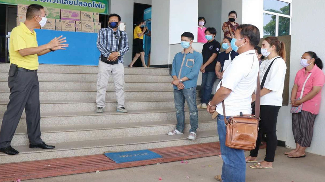 แม่ค้าลอตเตอรี่ จ.เลย ขยับ ขอผู้ว่าฯ เซ็นอนุญาตไปขายข้ามจังหวัด 