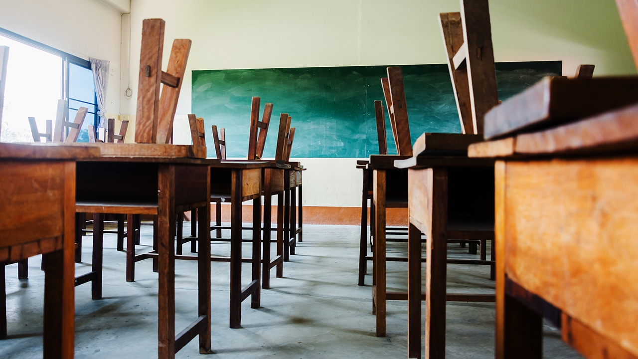 โรงเรียนสายน้ำผึ้ง ในพระอุปถัมภ์ฯ ปิดชั่วคราว เหตุใกล้คอนโดลูกคณะทูตติดโควิด