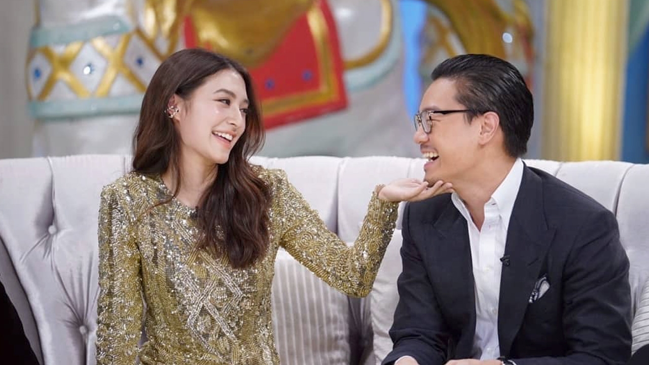 มิว นิษฐา เผยความรู้สึกหลังแต่ง ไฮโซเซนต์ “ชอบที่จะอยู่กับพี่ตลอดเวลา” (คลิป)