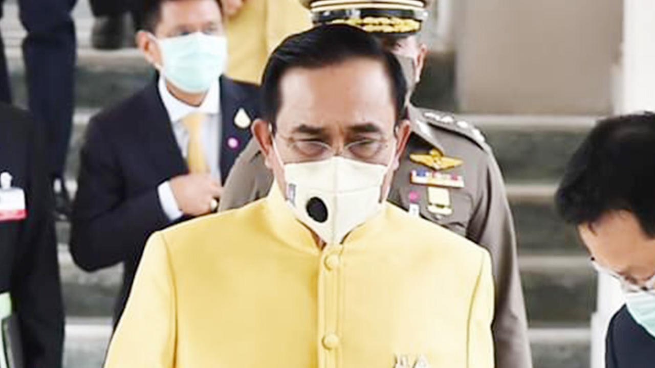 นายกฯ เผย ศธ.เร่งแก้ นร.กางเต็นท์เรียน หลังงบฯสร้างอาคารถูกตัด 