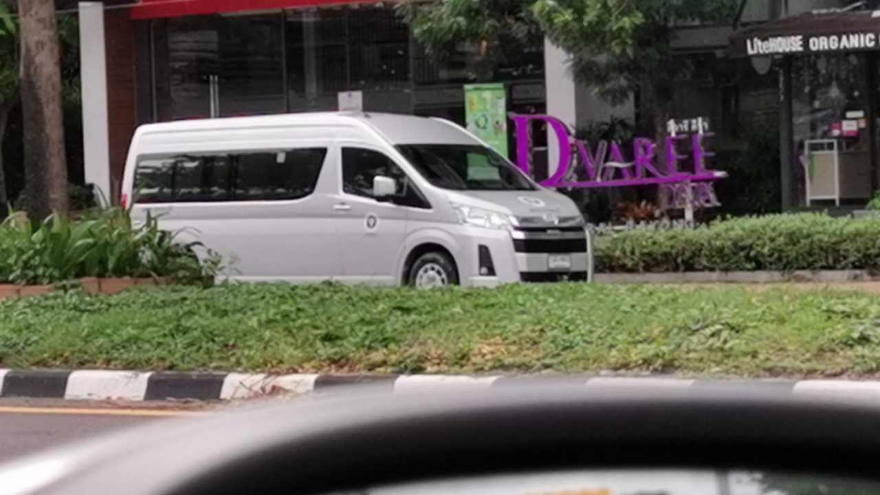 ทีมควบคุมโรคถึงระยอง สั่งปิดโรงแรม 2 ชั้น กักตัว 2 พนักงาน สกัดโควิดรอบ 2  