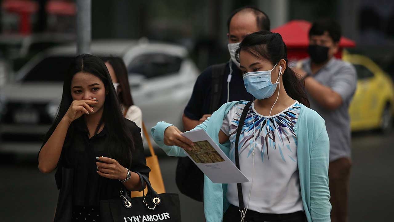เวิร์กฟอร์มโฮมลดฝุ่น PM 2.5 เหลื่อมเวลาทำงาน-สภา กทม.ถอดบทเรียนโควิด-19