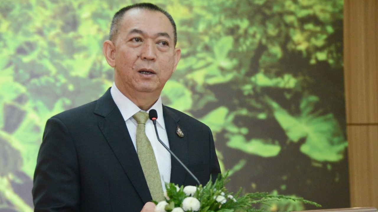 “เฉลิมชัย” เตือน เกษตรกร ระวังโรคระบาดสัตว์ ช่วงหน้าฝน