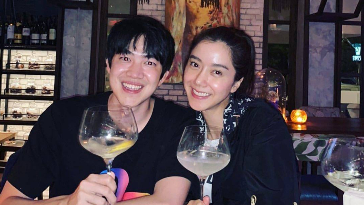 ไอซ์ อภิษฎา โพสต์รูปคู่หนุ่มหล่อ เคลียร์ข่าวชนแก้วกับผู้ชายมีแฟนแล้ว