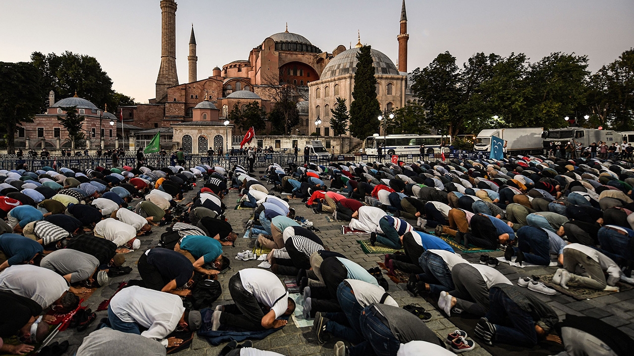 สภาโบสถ์โลกวอนตุรกี ทวนคำสั่งเปลี่ยน ‘ฮาเกีย โซเฟีย’ กลับเป็นมัสยิด