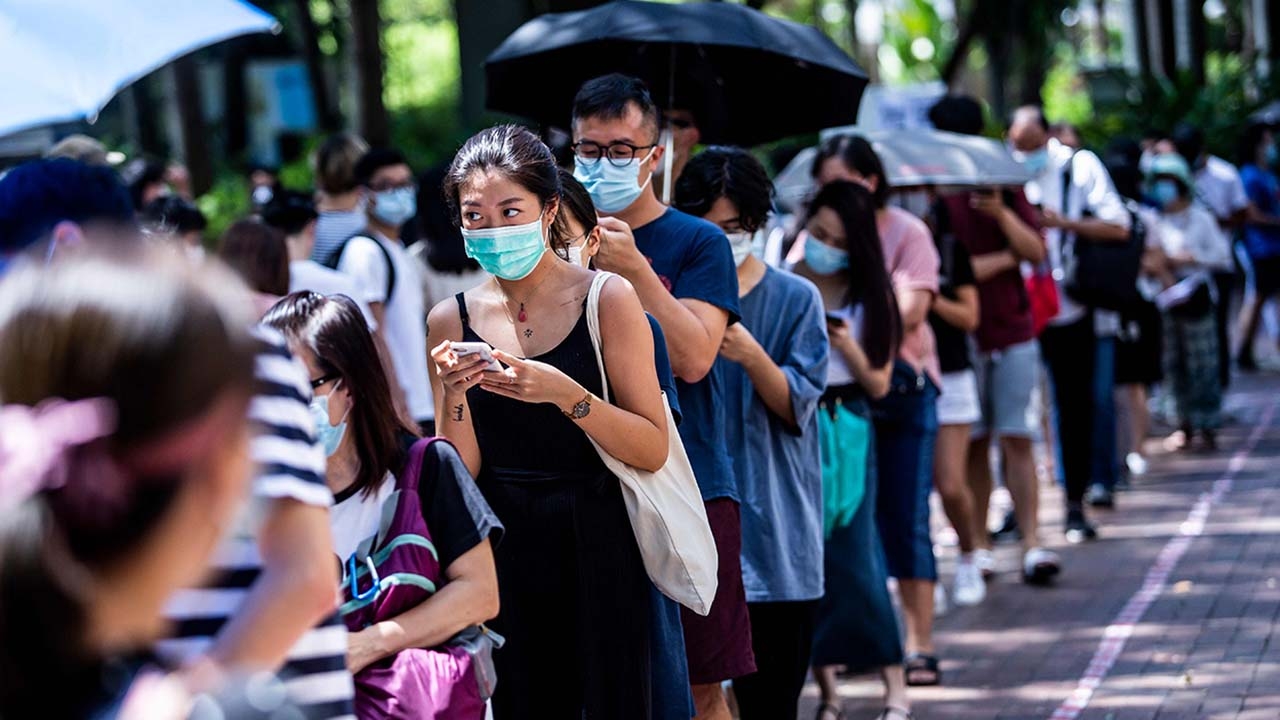 มุ่งยึดสภาต้านรัฐบาล-ฮ่องกงแห่เลือกตั้งขั้นต้น