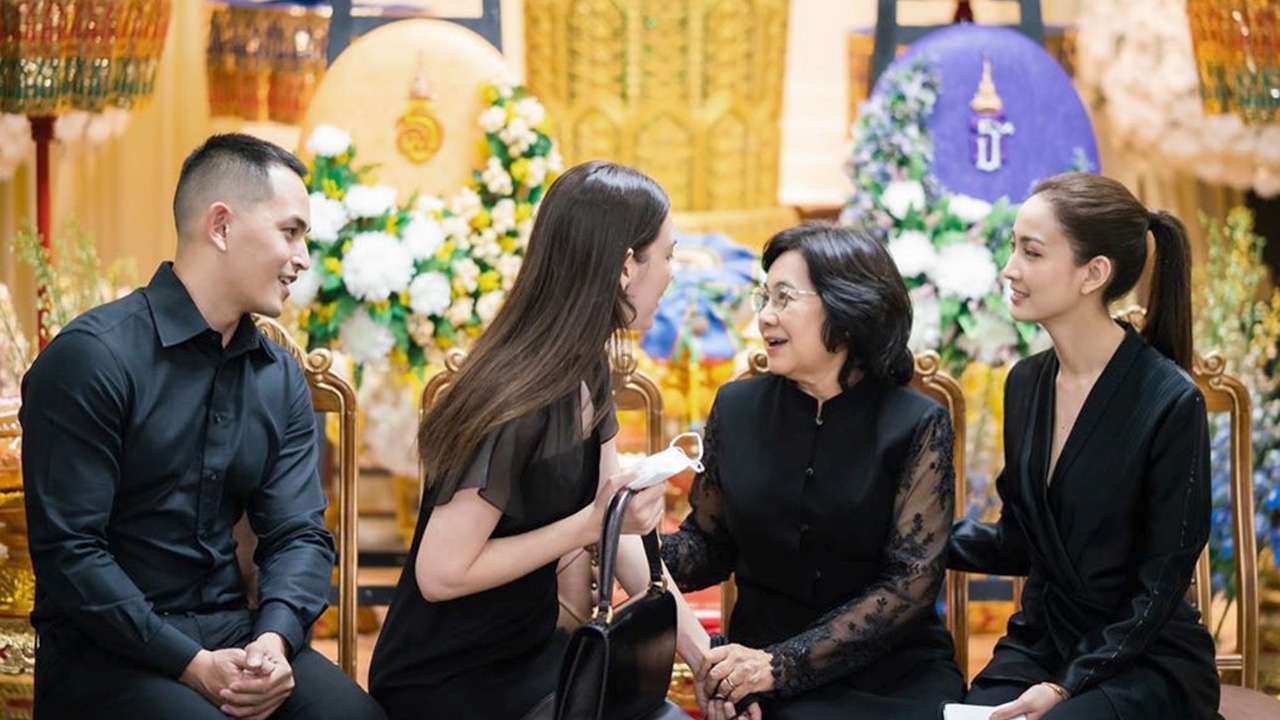 ประมวลภาพบรรยากาศงานศพพ่อแต้ว ณฐพร คืนที่ 6 เพื่อนดาราร่วมอาลัย