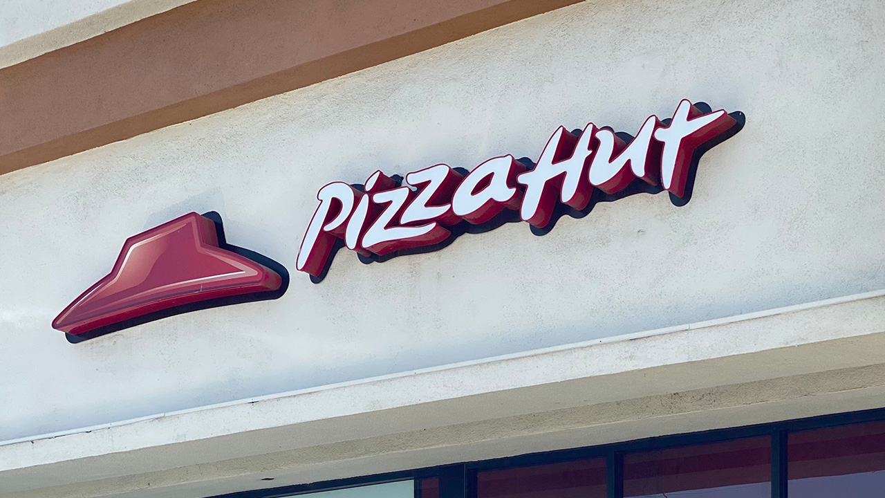 ยื้อไม่ไหว เจ้าของแฟรนไชส์ ‘Pizza Hut’ 1,225 สาขาในสหรัฐฯ ยื่นล้มละลาย