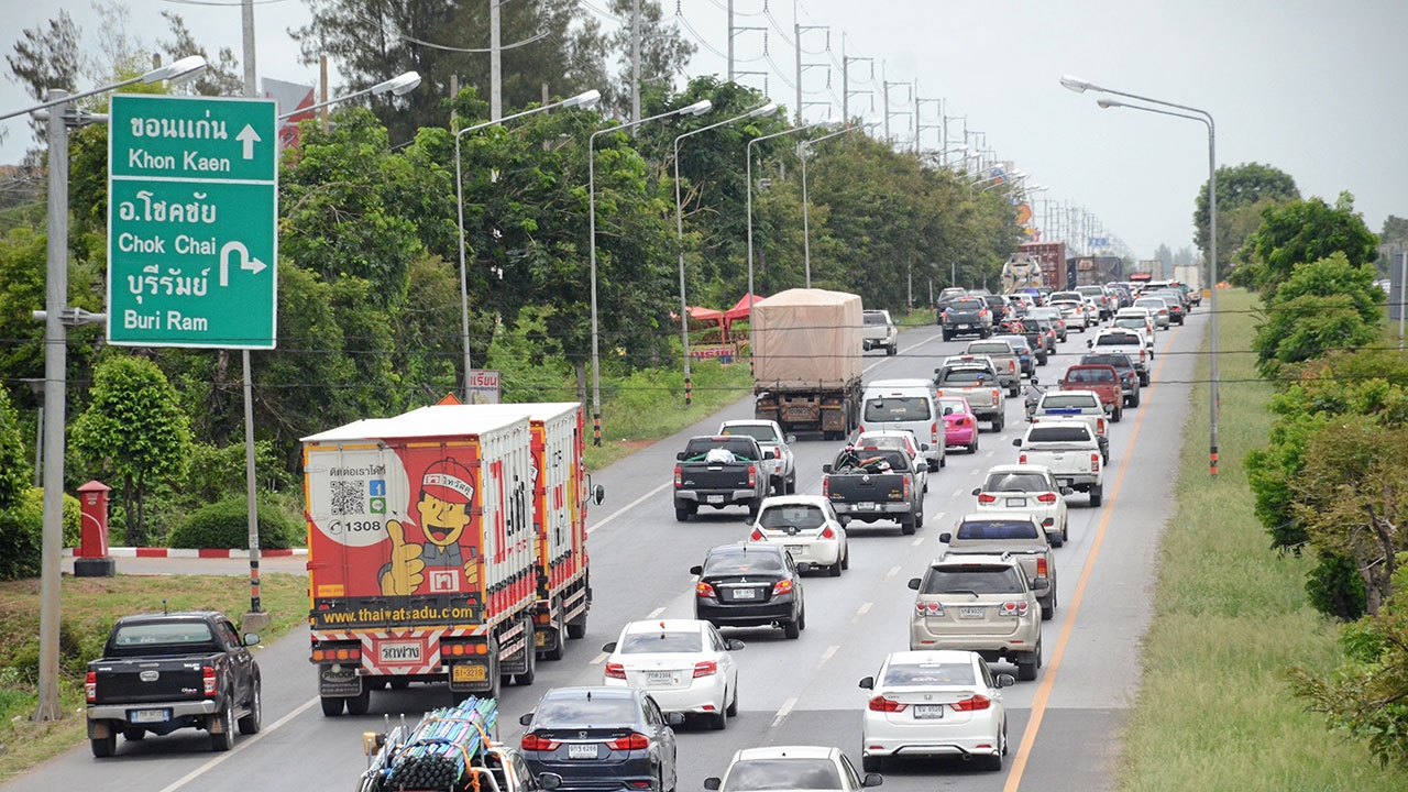 ทำบุญเข้าพรรษา 2.2 ล้านคนกลับต่างจังหวัด