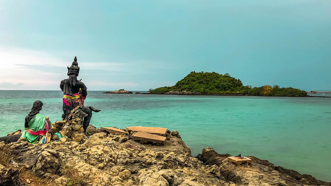 เที่ยวระยอง ไม่ต้องกักตัว 14 วัน เผย 5 สถานที่หวั่นแหล่งแพร่โควิดระลอก 2