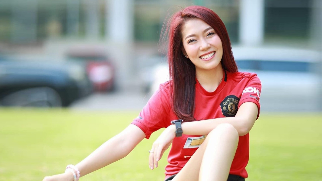 สาเหตุที่เลือกเชียร์แมนยูฯ อดีตและปัจจุบันของสโมสรผ่านมุมมอง "พีชชี่ วรันธร" 