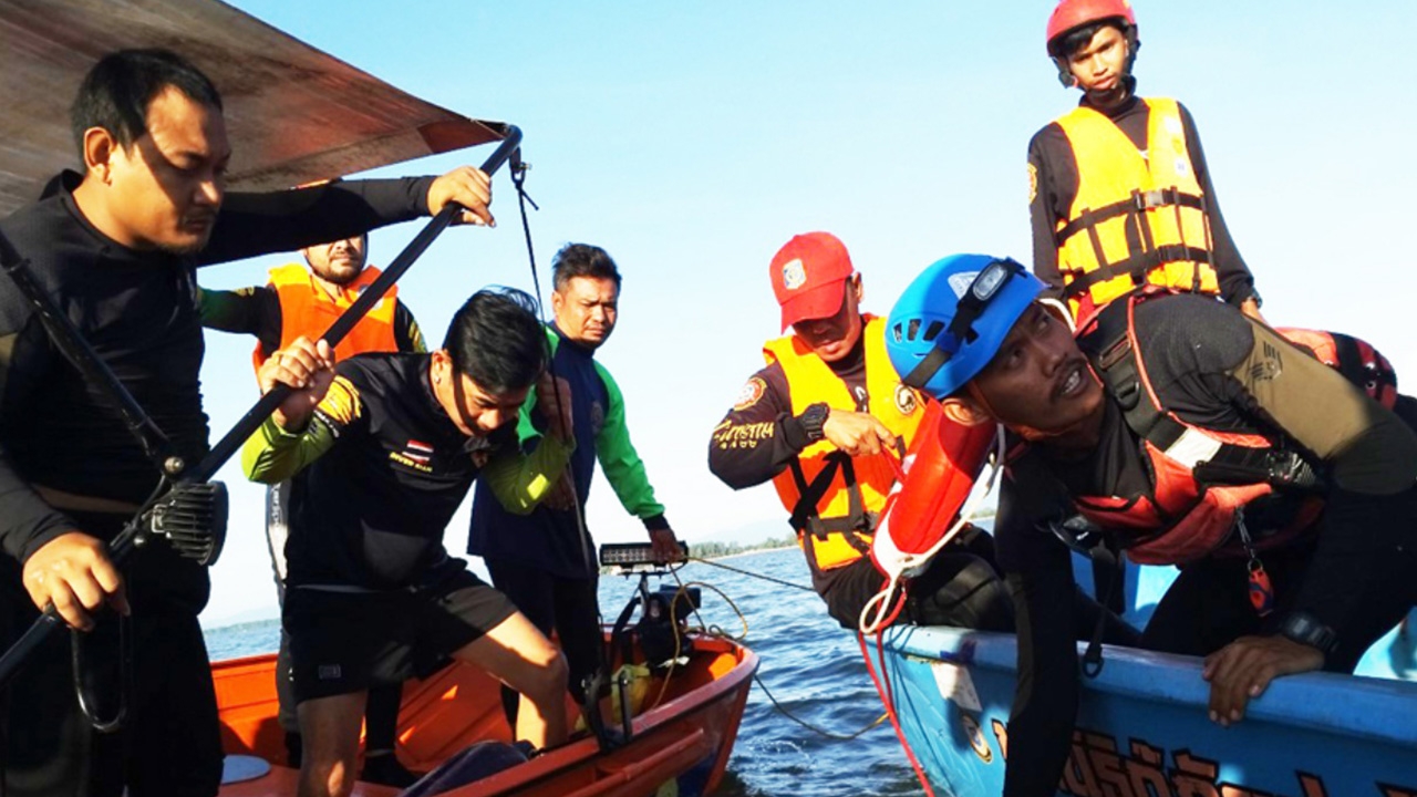 พบศพลุง 58 ปีถูกยิงจมทะเลสาบลำปำ ด้านผู้ต้องหา มามอบตัว ตร.พัทลุง