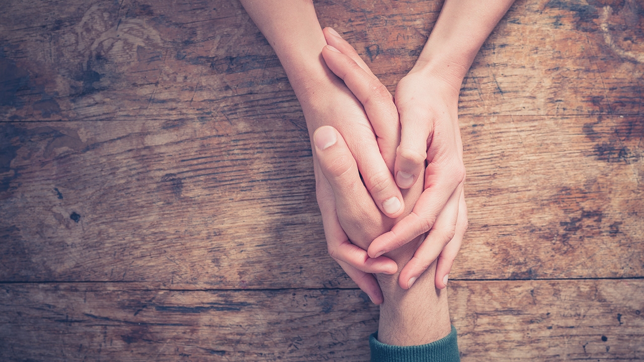 ยิ้มแก้มแทบปริ ดวงความรักเกื้อหนุนชีวิต!