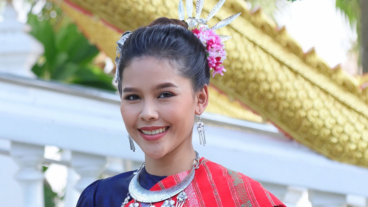 “ไข่มุก” ฝึกซ้อมร้องหมอลำ ลงละคร “นางฟ้าลำแคน”