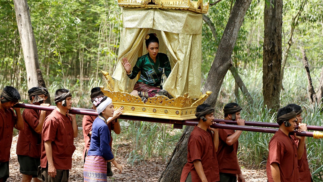 "เบนซ์" ตกใจแทบตกเสลี่ยง "โอม-ภูมิ" ฮีโร่โผล่ปราบโจรใน "ภูตรัตติกาล"