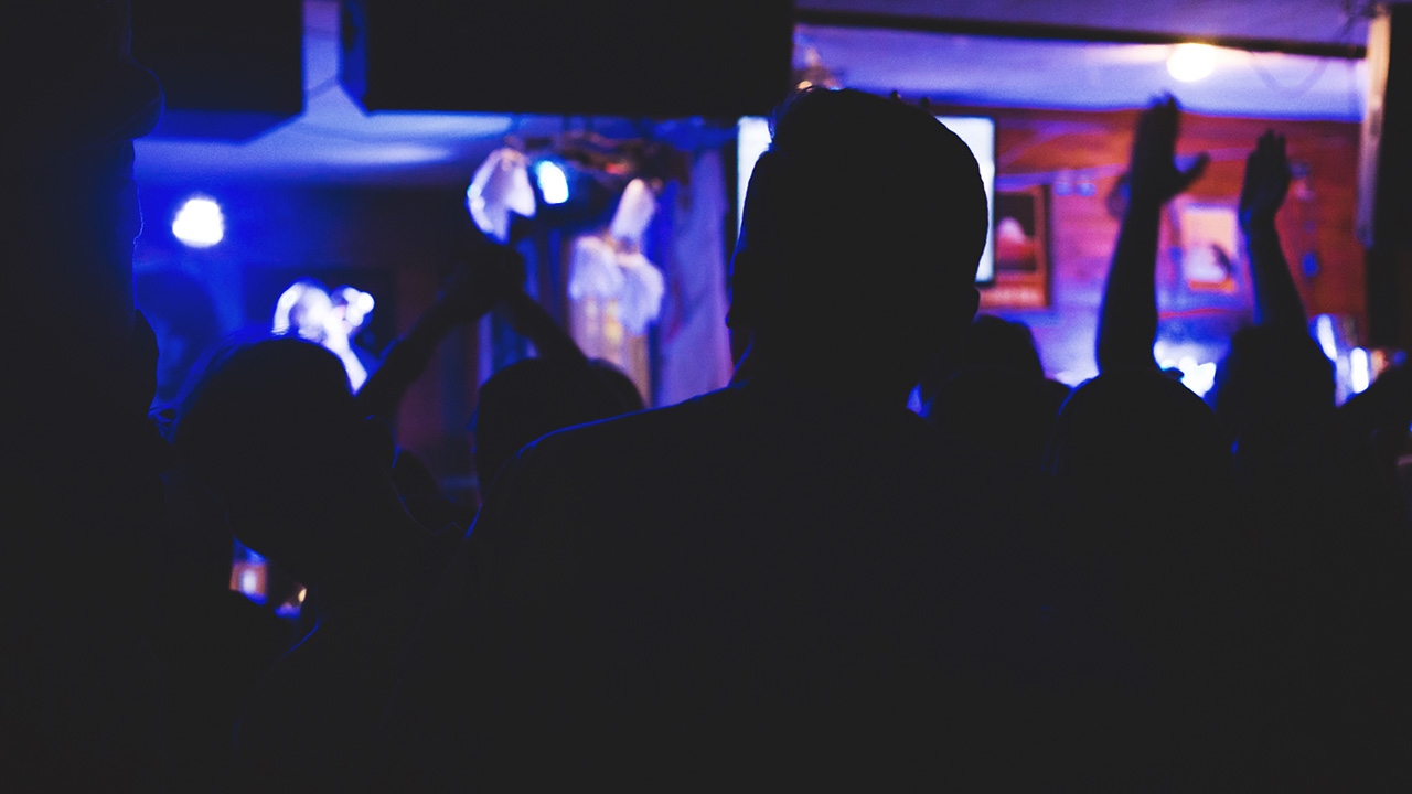 เพจดังเผย ญี่ปุ่นติดโควิดวันเดียวพุ่ง 800 คาด 12 รายติดจากนมเต้าเดียวกัน