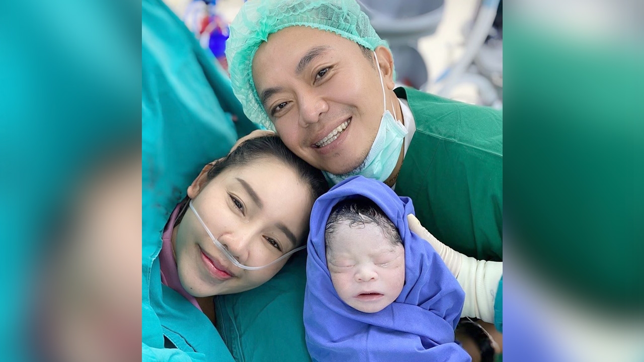 อี๊ด โปงลางสะออน คุณพ่อป้ายแดง ภรรยาคลอดลูกชายแล้ว ตั้งชื่อน้องนาวา