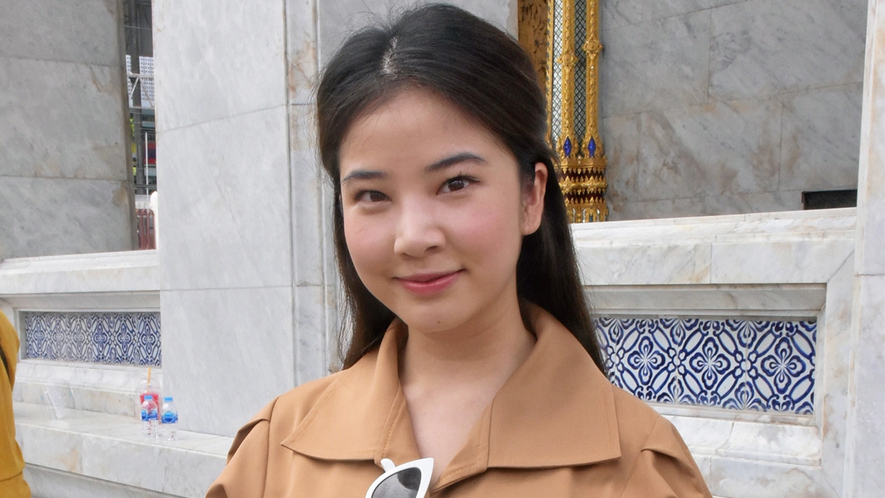 "ฝน" แฮปปี้แฟนเซอร์ไพรส์วันเกิดเว่อร์วัง ยันอายุห่าง 11 ปี แต่ไม่มีปัญหาช่องว่างวัย