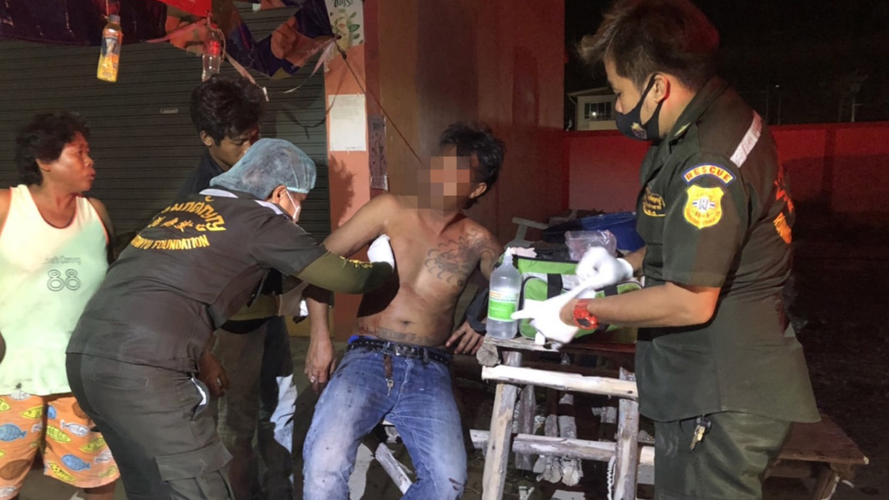  แบงก์ 20 ปลิวมาตก ทำวงเหล้าตีกันเละ อ้างของตัว เพื่อนไม่เชื่อ 