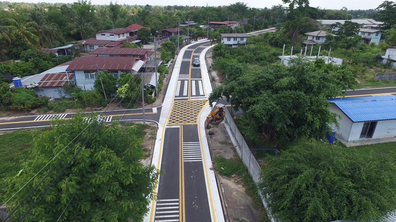 ยโสธรสร้างถนนปลอดภัย ปรับปรุงตีเส้นถนนเจริญผล ให้คล้ายกับในญี่ปุ่น 