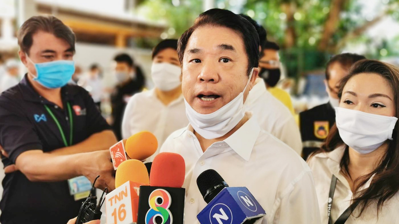 "สุริยะ" ยิ้ม ปม "สี่กุมาร" ตั้งพรรคใหม่ ลุยแจกหน้ากากผ้า ช่วยชาวคลองเตย