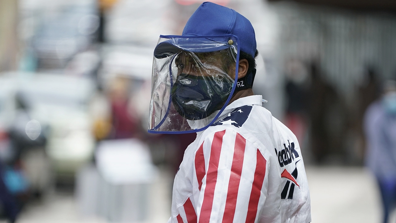 สหรัฐฯ อ่วม ยอดติดโควิดทะลุ 1.5 ล้านราย ตายเกิน 90,000 ศพแล้ว