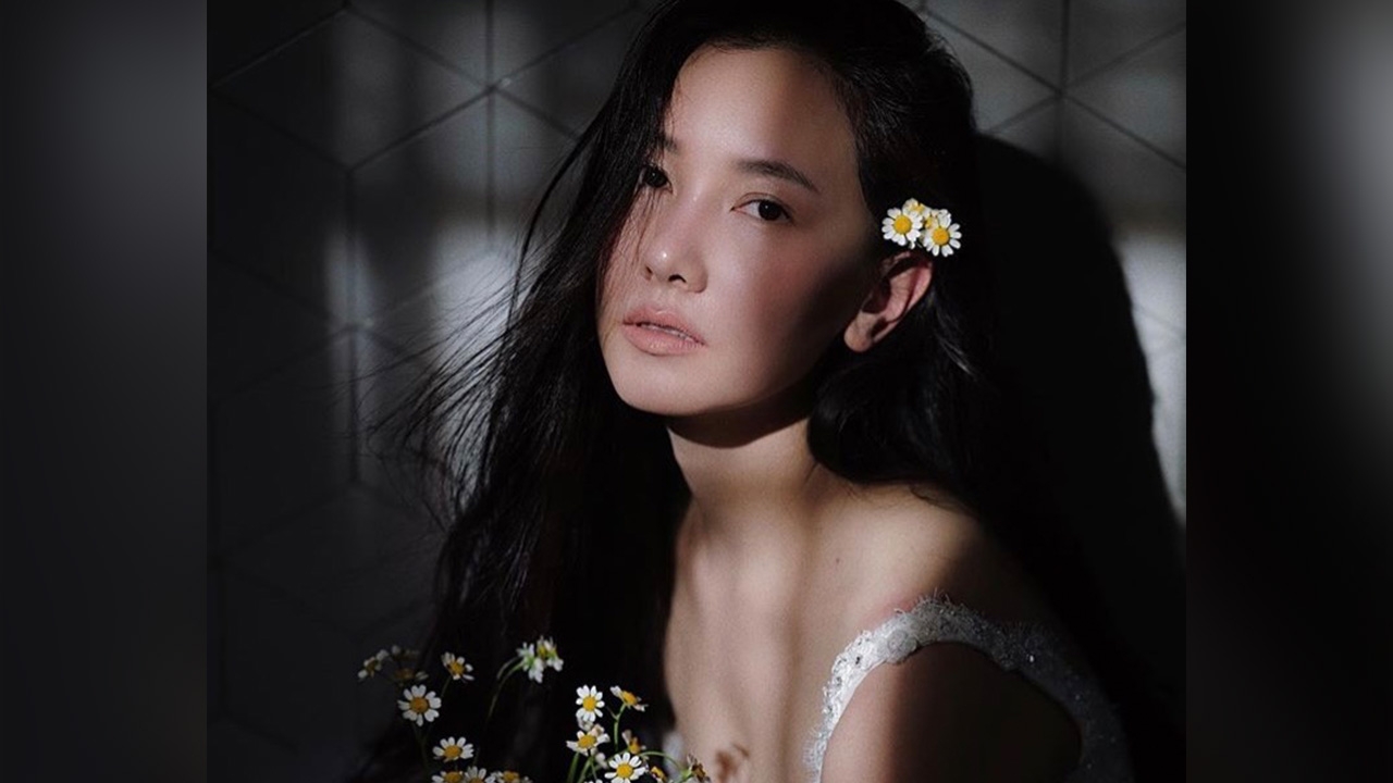 รัก 10 ปี ยังเหมือนเดิม นุ่น วรนุช หุ่นสุดเป๊ะ ใส่ชุดแต่งงานตัวเก่าได้