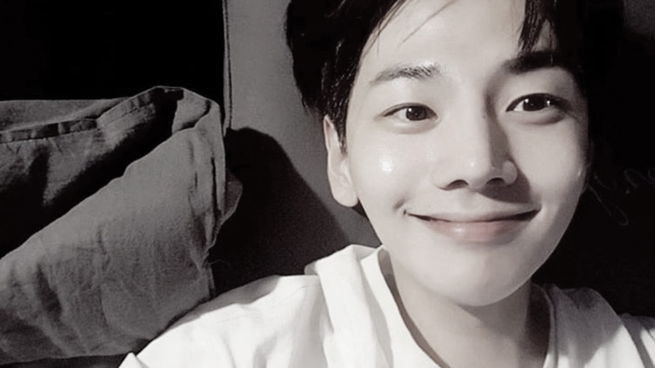 วงการบันเทิงสุดเศร้า พัคจีฮุน เสียชีวิตด้วยโรคมะเร็งกระเพาะอาหาร 