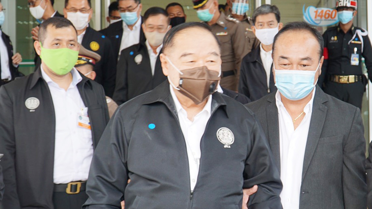 “สุชาติ” นำ ส.ส.พปชร. ภาคตะวันออก รับ “บิ๊กป้อม” ยัน ไร้ประเด็นการเมือง 