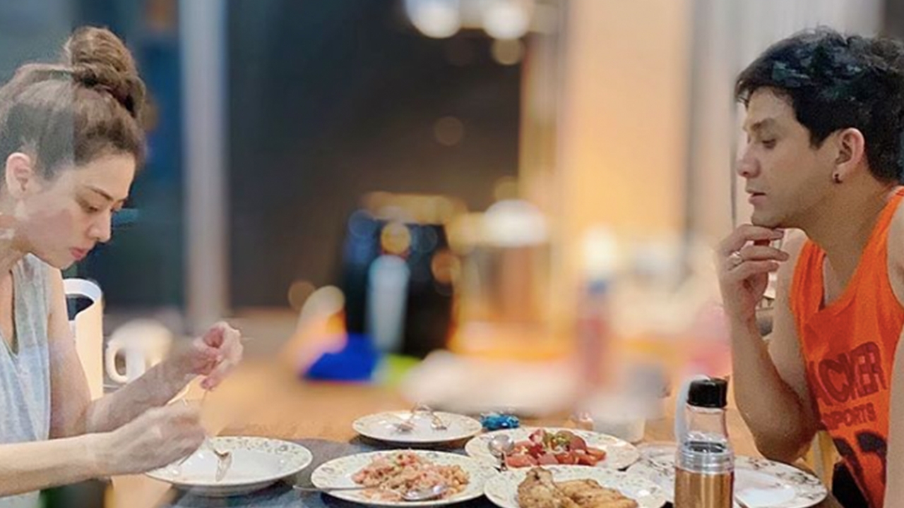 เอ๋ พรทิพย์ เผยถึง ป๋อ รักกัน 15 ปี แต่งงาน 8 ปี กับความรู้สึกที่ผ่านมา