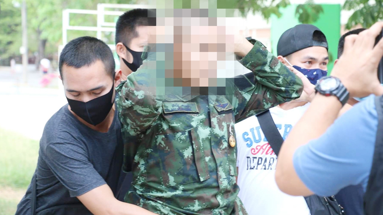 รวบทหารเก๊ แต่งชุดลายพราง ติดยศ ร.ท. กลางเมืองนครสวรรค์ อ้างฝันวัยเด็ก