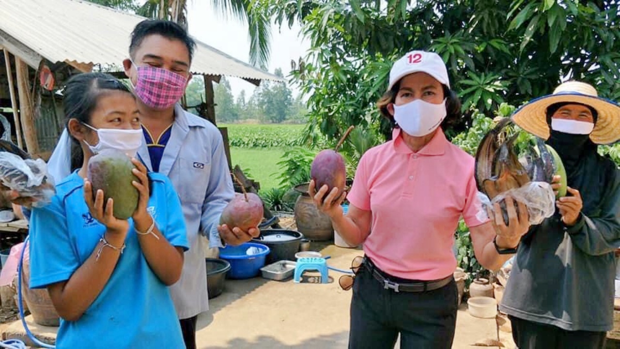 "พรรณสิริ" เกาะติดพื้นที่ ชูวิสาหกิจชุมชน ฟื้นฟู ศก. หลังวิกฤติโควิด