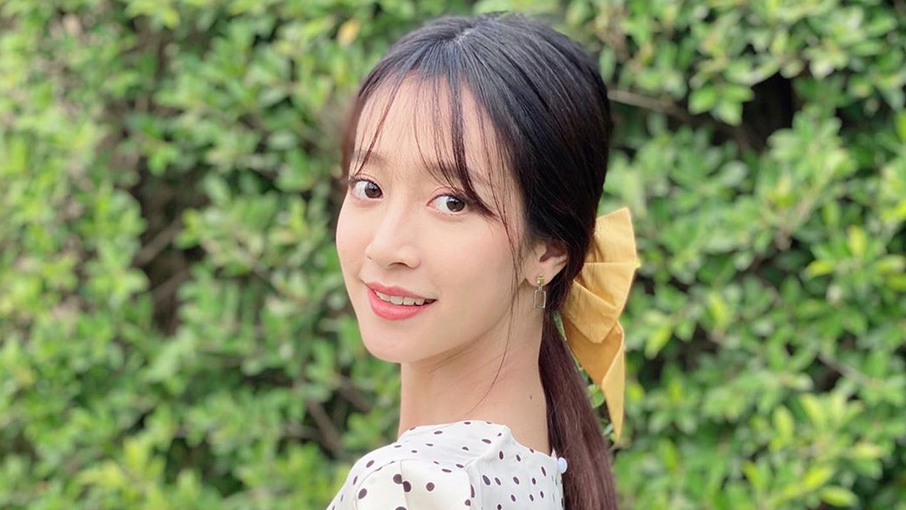 สะดุดตาชาวเน็ต ชิงชิง คริษฐา ติดแฮชแท็กเหมือน เวียร์-เบลล่า รูปทริปรถบ้าน