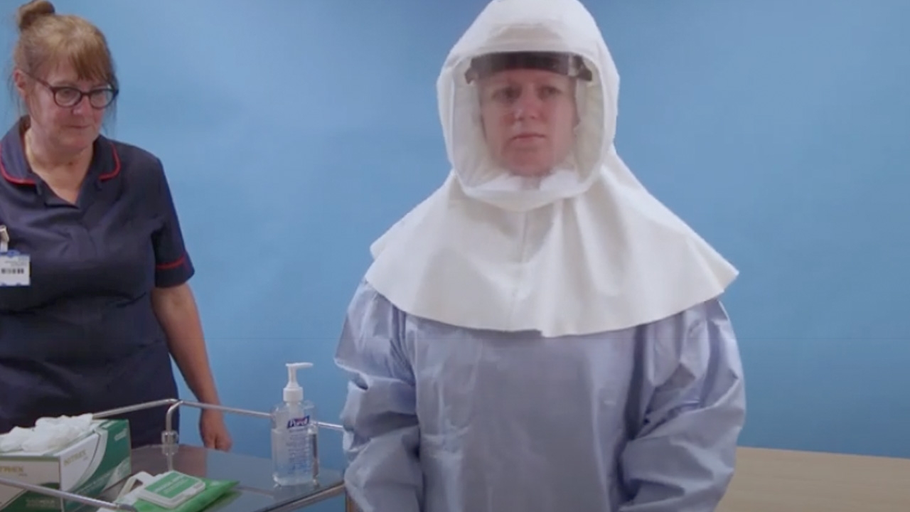 ชุดป้องกันโควิด-19 ช่วยหมอ พยาบาล ปลอดภัย หายใจสะดวก 