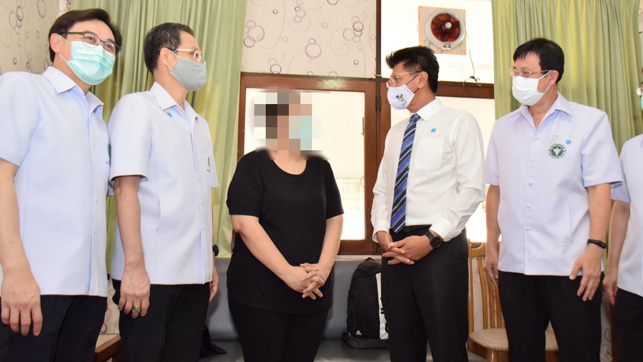 ผู้ป่วยโคโรนาไวรัส คนสุดท้ายของสถาบันประสาท รักษาหายได้กลับบ้านแล้ว