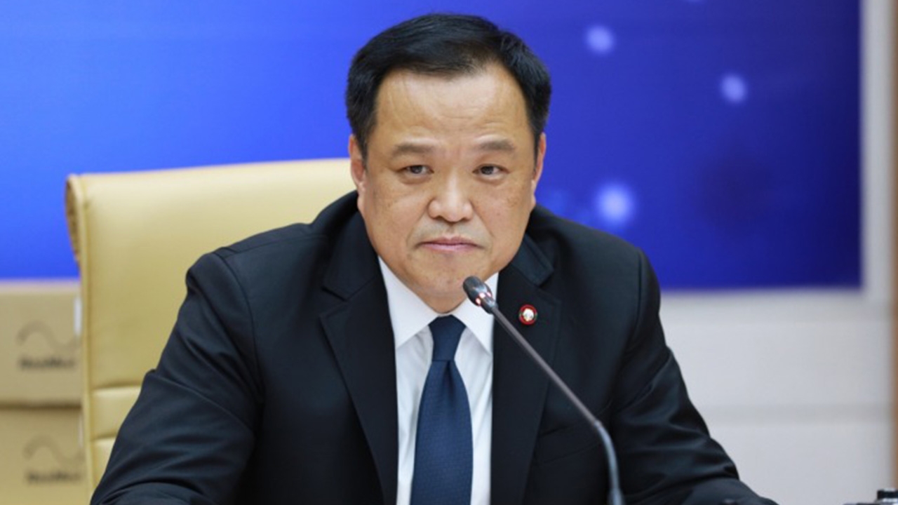 “อนุทิน” ลั่นใช้กฎหมายจัดการพวกรีดค่าหัวคิว ขอผู้ประกอบการนำหลักฐานมาแจ้ง