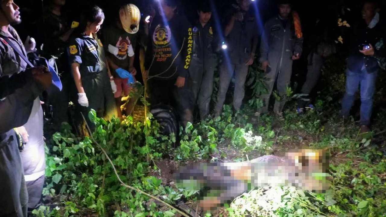 ควายขวิดคนเลี้ยงดับอนาถกลางป่าลึก คาดผิดกลิ่น กู้ภัยแบกศพ 5 ชั่วโมง